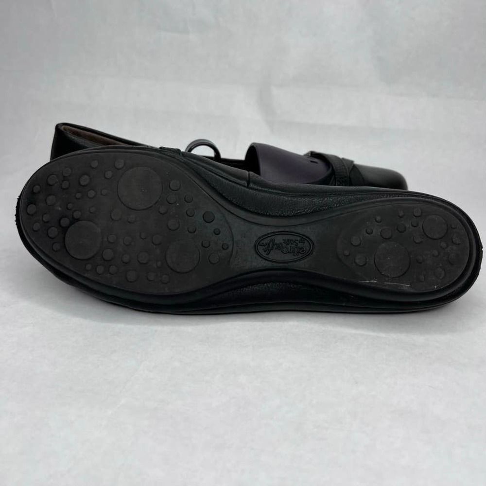 EUROSOFT SHAINA ALL BLACK SLIP-ON ROUND TOE BLACK FLAT CASUAL WOMENS SIZE 8.5M - Picture 7 of 8